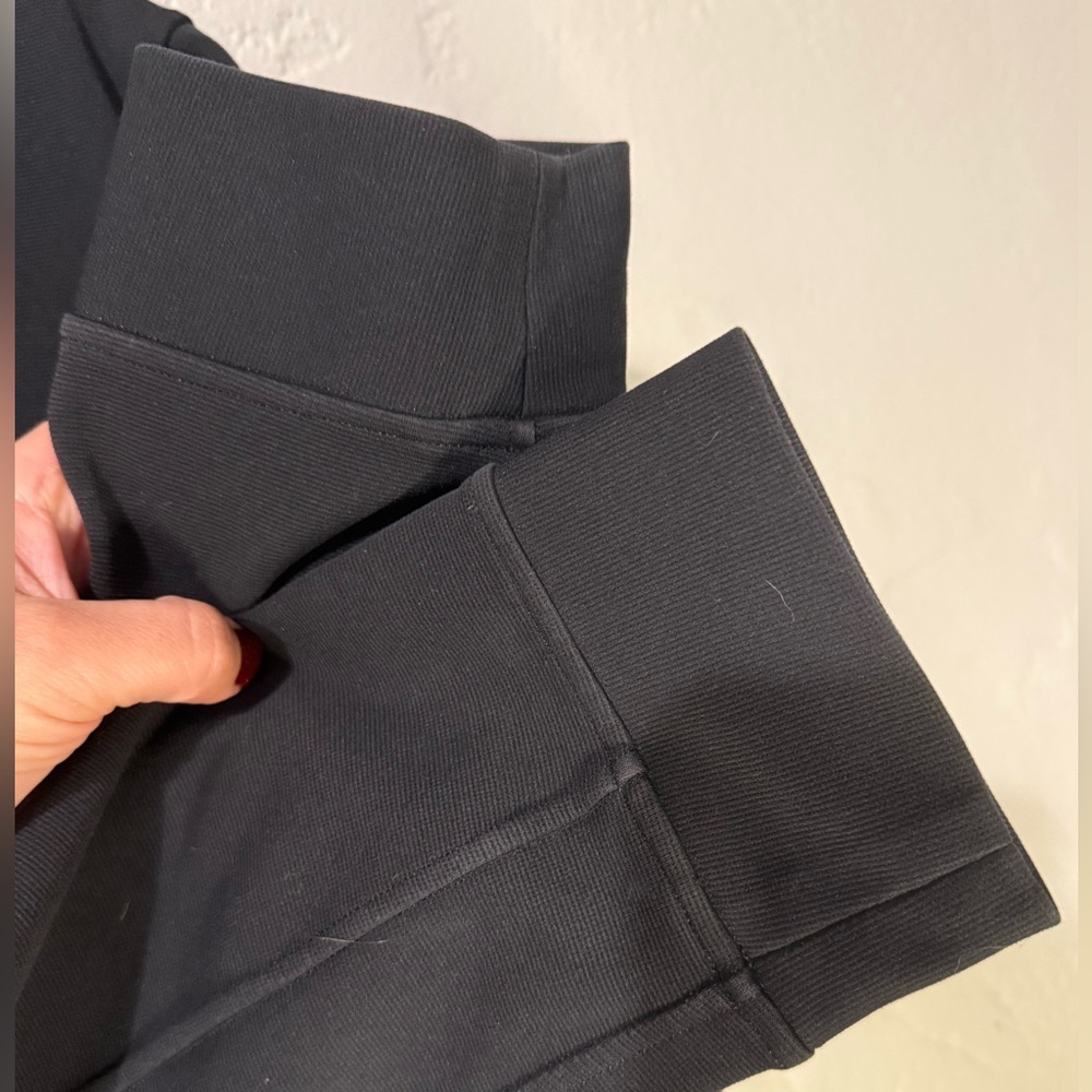 Lululemon Sojourn Track Jacket Large Black Full Zip Stretch Softshell Warpstreme - Picture 5 of 11
